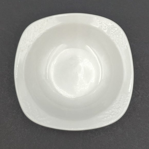 Oneida Casual Settings Retro Leaves White Small Square Dessert Bowls - Picture 4 of 7